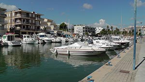 Eine Marina, die ich in Mallorca besucht habe. Erst mal schauen, ob ich einen guten Platz für mein Boot finde